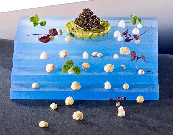 Royal Caviar Rezept Kaltes Tatar von jungen Zucchetti von Sternekoch Peter Maria Schurr